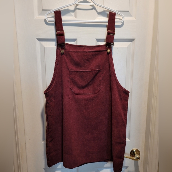Shein burgundy corduroy overall jumper. Size 1XL - Picture 1 of 6